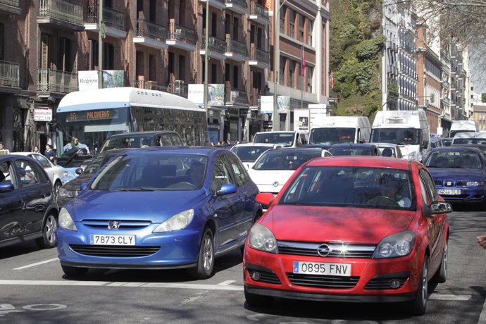 Tráfico, coches, atascos