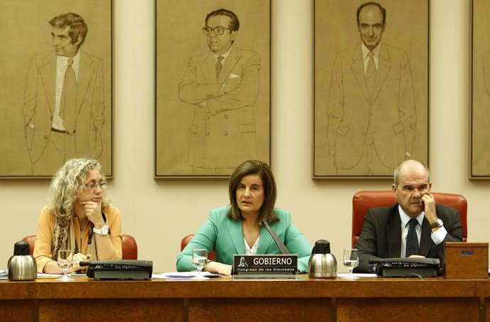 La ministra Fátima Báñez en la Comisión del Pacto de Toledo en el Congreso