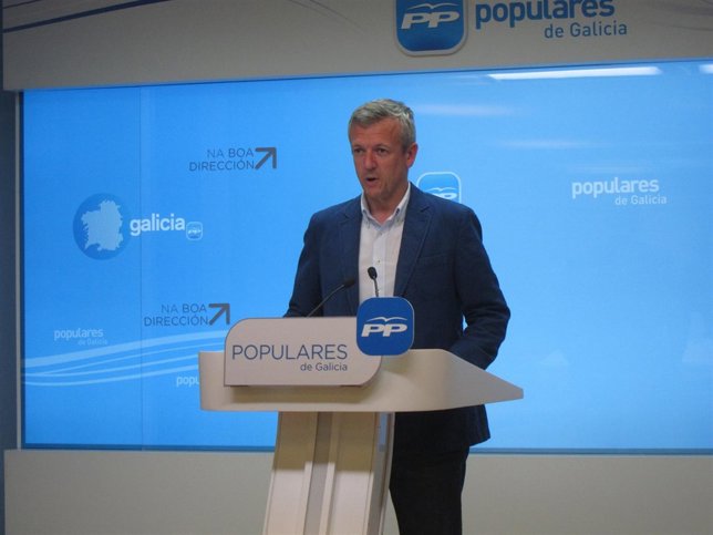 Alfonso Rueda (PPdeG) tras el cierre de urnas.