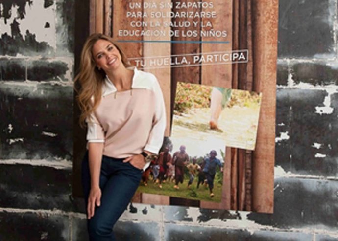 Genoveva Casanova se convierte en la madrina del "día sin zapatos" en España