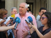 Carbonero considera el anuncio como consecuencia de "un país que va en retroceso y con políticas empobrecedoras"