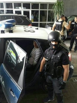 Detenido el acusado de matar a su mujer en Almería y huir a Valencia