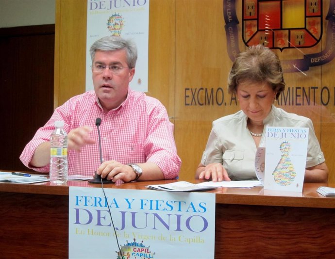 Fernández de Moya y Nestares presentan la feria de la Virgen de la Capilla 2014.