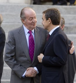 El Rey con Zapatero