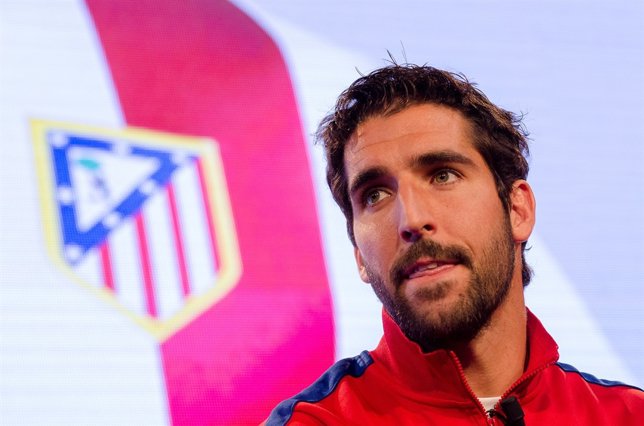 Raúl García en la presentación nueva camiseta Atlético de Madrid