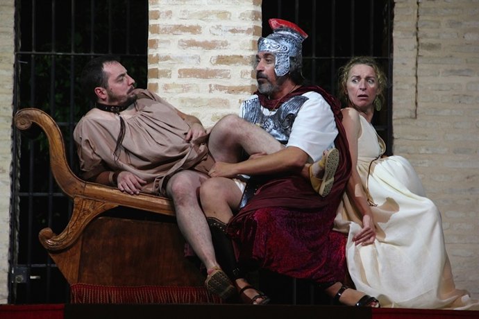 Estreno de 'Amphitrion' en el Palacio de los Marqueses de la Algaba