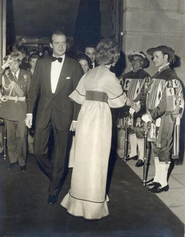 El Rey, en su primera visita a la isla