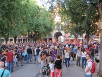 Piden un referéndum para que la ciudadanía elija el modelo de Estado