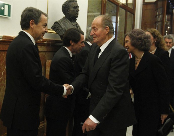 El Rey y Zapatero en el Congreso