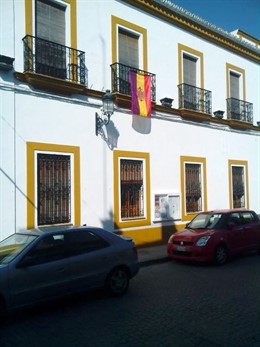 Bandera republicana en el Ayuntamiento de Villaverde del Río (Sevilla)