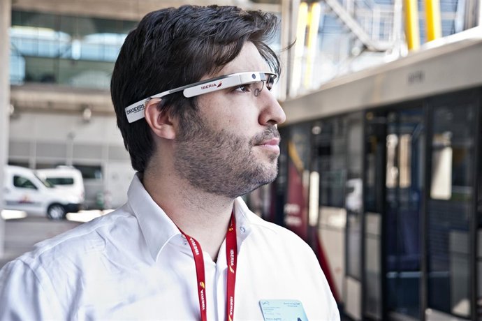 Google Glass a bordo de un avión de Iberia