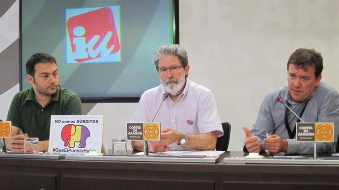 Representantes de IU en la rueda de prensa