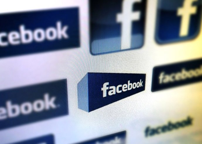 Ladrón facebook robo mujer