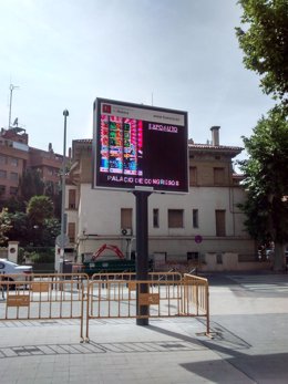 Nueva pantalla informativa en Huesca