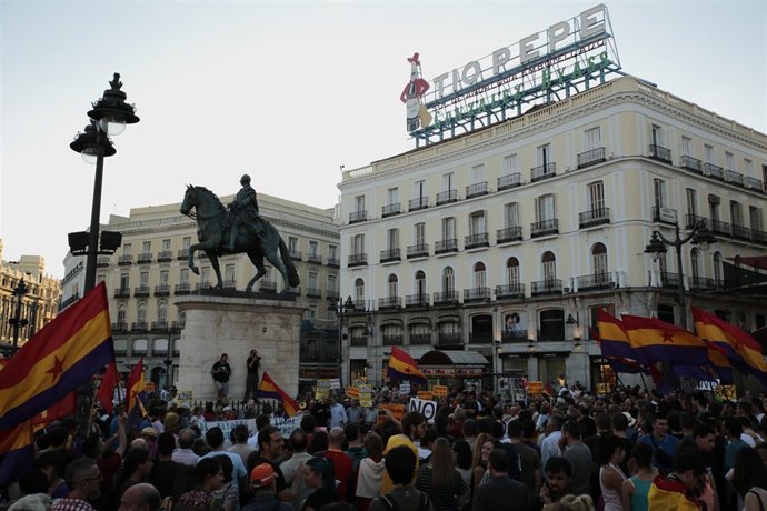 Asamblea en la Puerta del Sol