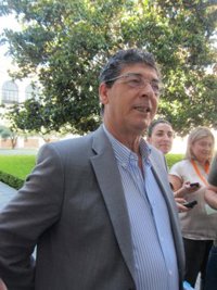 Valderas, sobre compatibilizar Presidencia de Junta y liderar PSOE: "A temas importantes, dedicación importante"