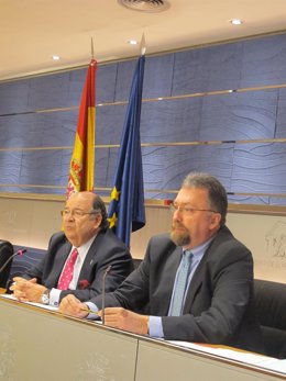 Enrique Álvarez Sostres y el senador Isidro Martínez Oblanca