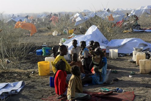 Niños de Sudán del Sur en un campo de refugiados