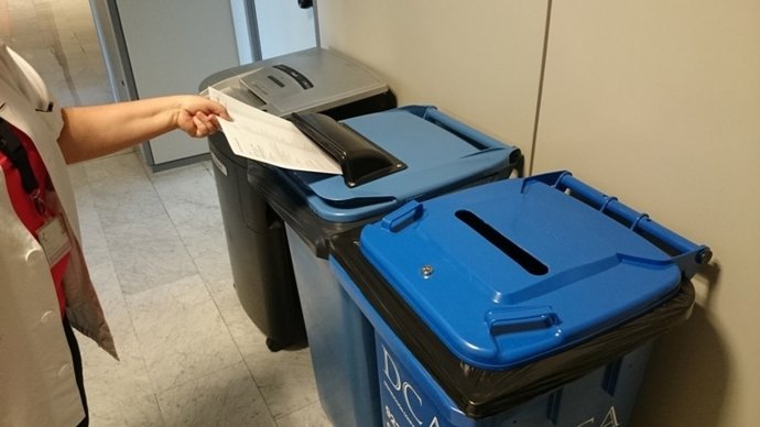 Reciclaje de papel en el HUNSC