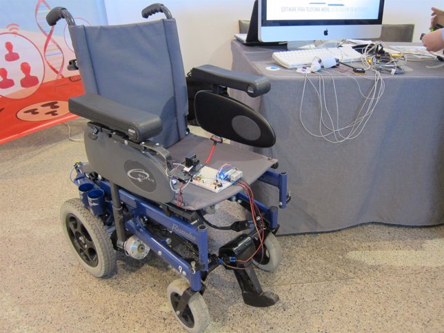 Sistema de robótica en silla de ruedas presentado en Salamanca