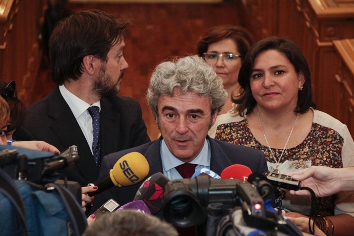 Esteban en las Cortes