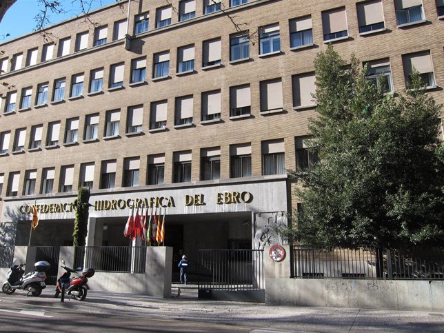 Sede De La Confederación Hidrográfica Del Ebro (CHE) En Zaragoza