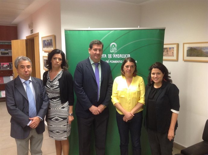 Reunión de Elena Cortés con Cepes-A