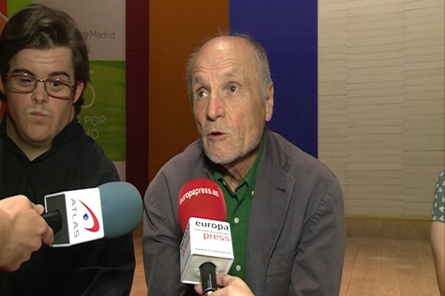 Antonio López terminará retrato familia Real en verano