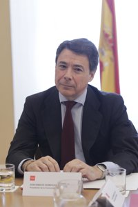 González: "Si se quiere cambiar el régimen de Jefatura de Estado tendrá que hacerse en el marco constitucional"