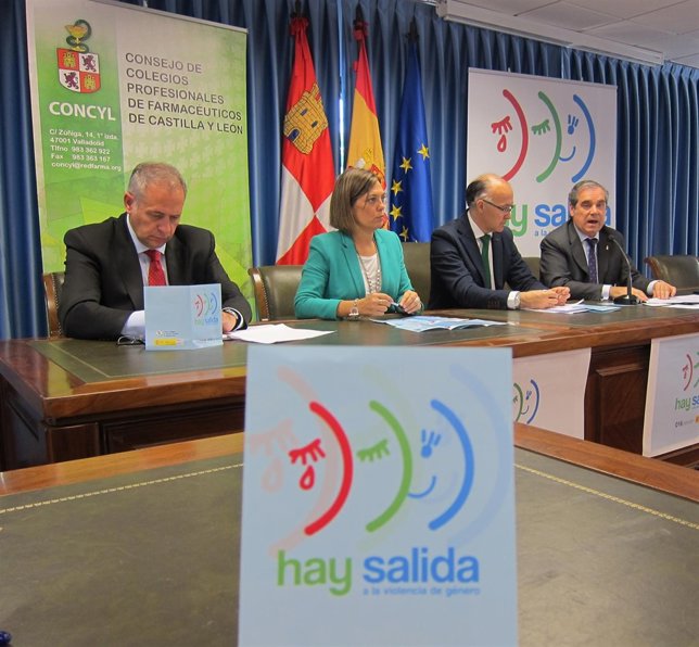Presentación de la adhesión de las farmacias a la campaña 'Hay salida'