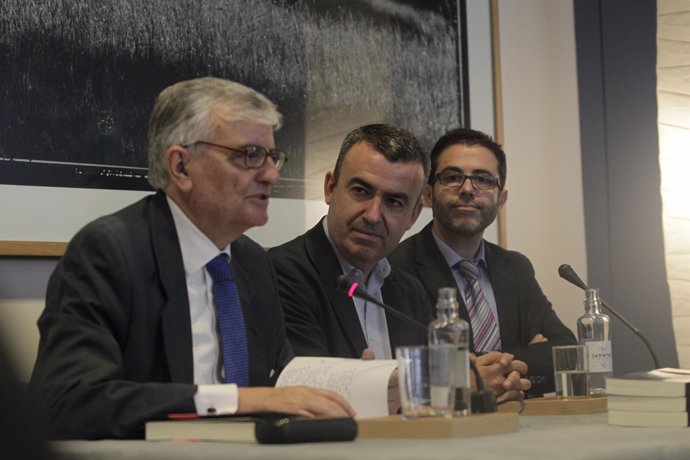 Presentación del libro de Lorenzo Silva 'Los cuerpos extraños'