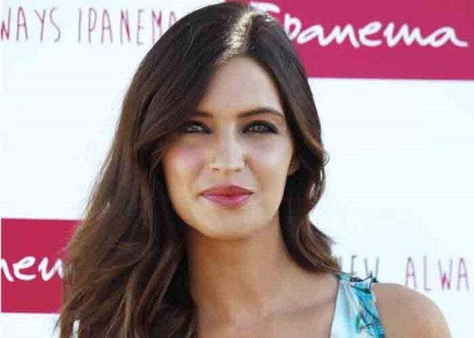 Sara Carbonero imagen de Ipanema y feliz con su hijo Martín