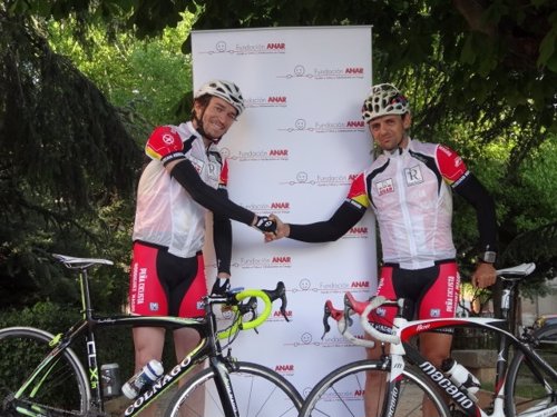 Los ciclistas 'amateur' Cerdeira y Gnappi