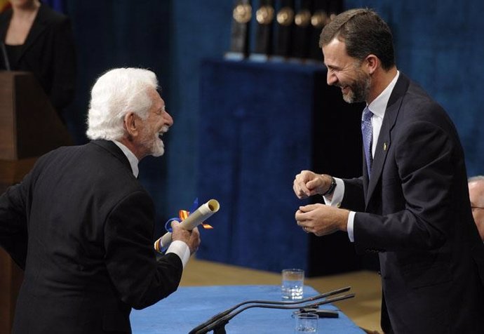 El Príncipe y Martin Cooper en los Premios Príncipe de Asturias