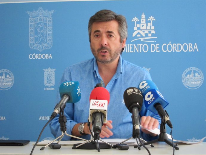 El portavoz del gobierno del PP en el Consistorio, Miguel Ángel Torrico