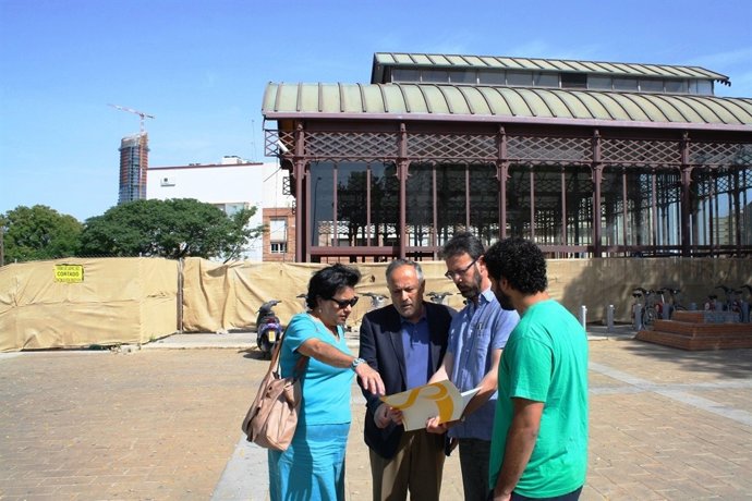 García con vecinos de la zona