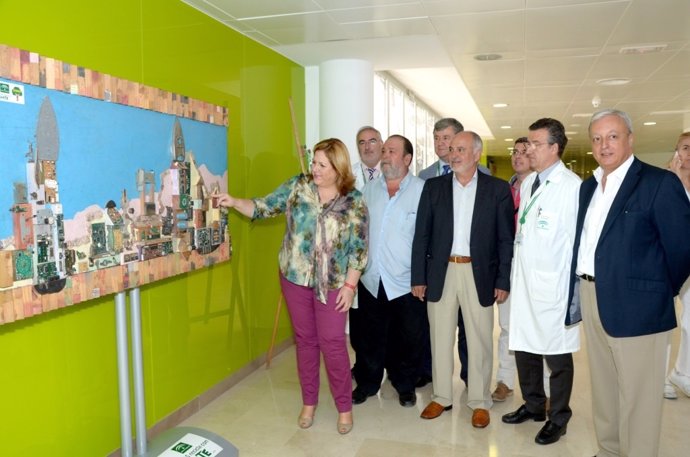 Exposición de productos reciclados en el Hospital de Jaén 