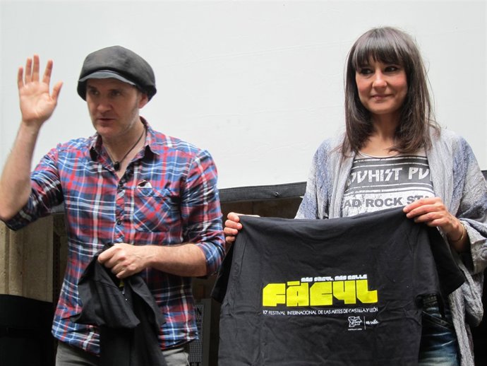 Juan Aguirre y Eva Amaral en Salamanca.