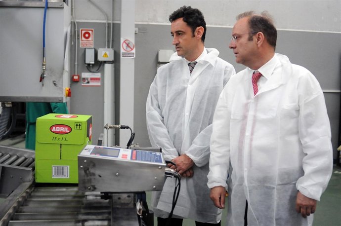 FOTOS DA NOTA: A XUNTA IMPULSA A COOPERACIÓN ENTRE ACEITES ABRIL E VIÑA COSTEIRA