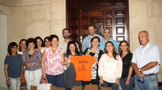 Encuentro con un grupo de trabajadoras del área de Servicios Sociales