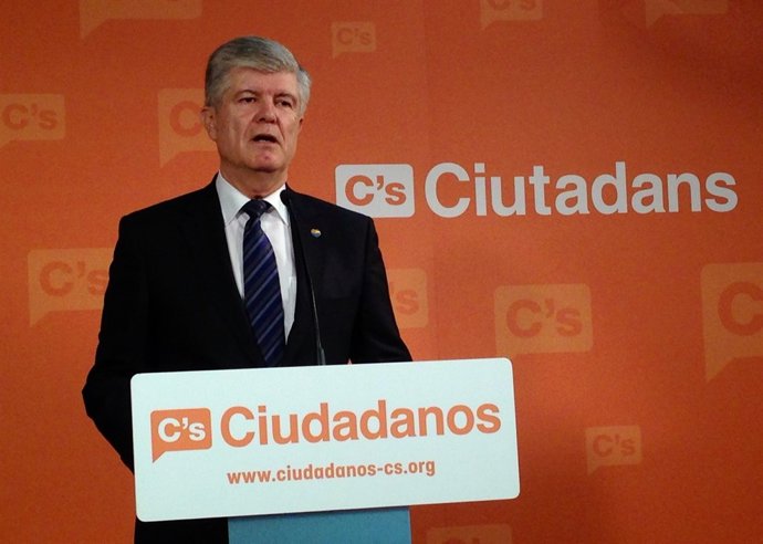 Matías Alonso en rueda de prens, C's