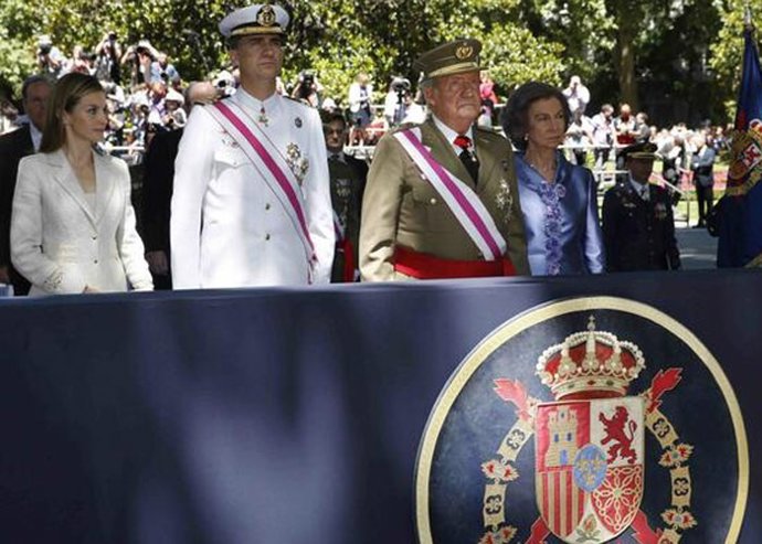 Los Príncipes y los Reyes reaparecen en el dia de las fuerzas armadas