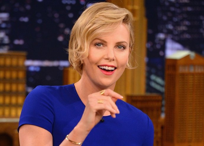 Charlize Theron y su helado de 100 dólares