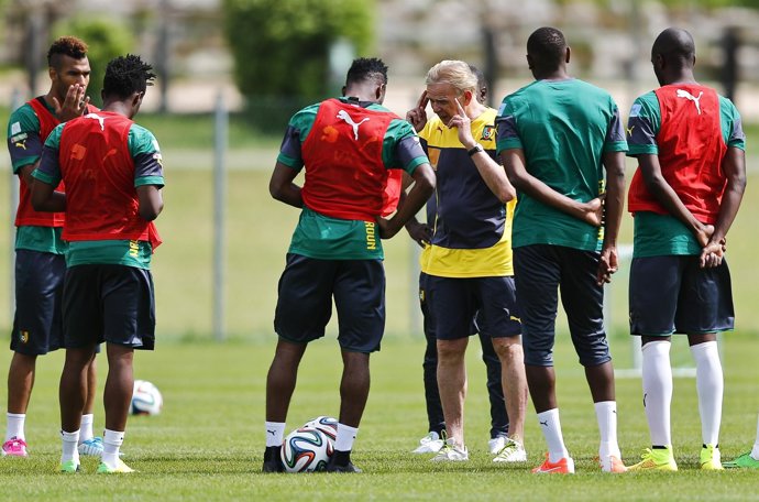 Finke habla con sus jugadores