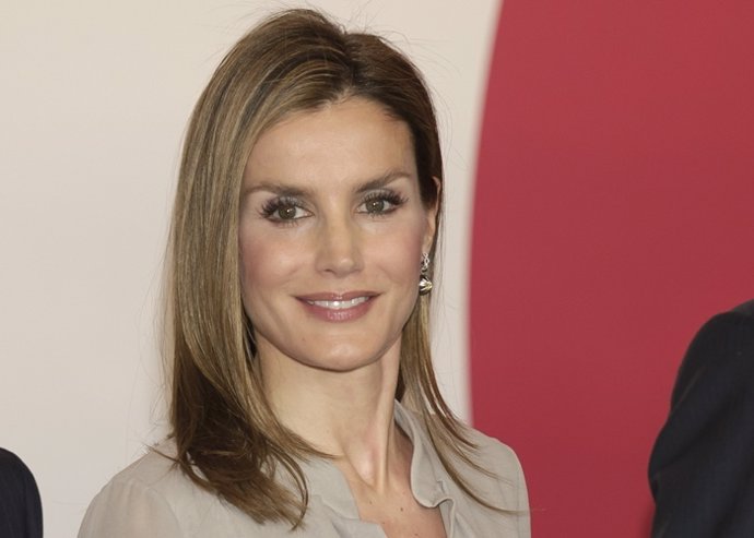 La Princesa letizia preside el primer acto público sola 