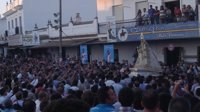 La Virgen del Rocío ya procesiona por las calles de la aldea