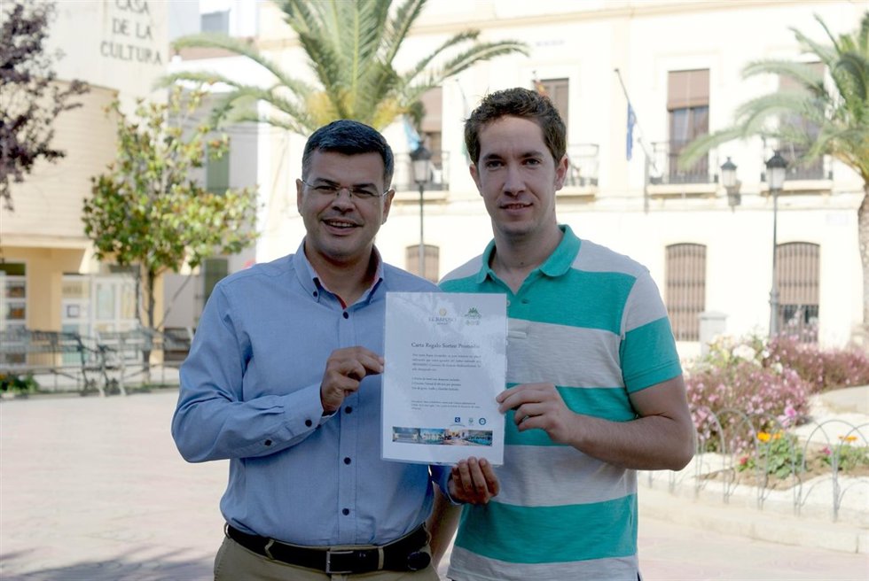 Entrega premio agua