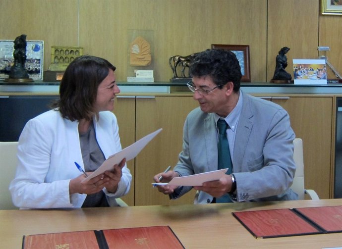 Elena Cortés y Diego Valderas.