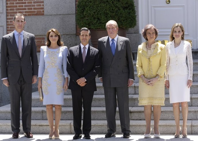 Los Reyes y los Príncipes de Asturias almuerzo presidente México