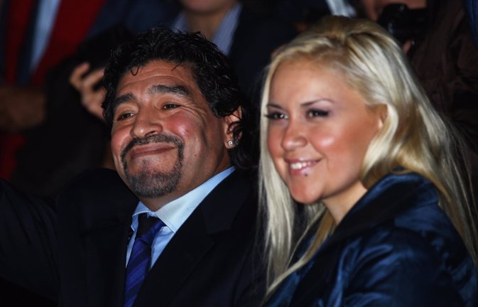 Maradona interpol busqueda captura de exnovia rocio oliva robo joyas